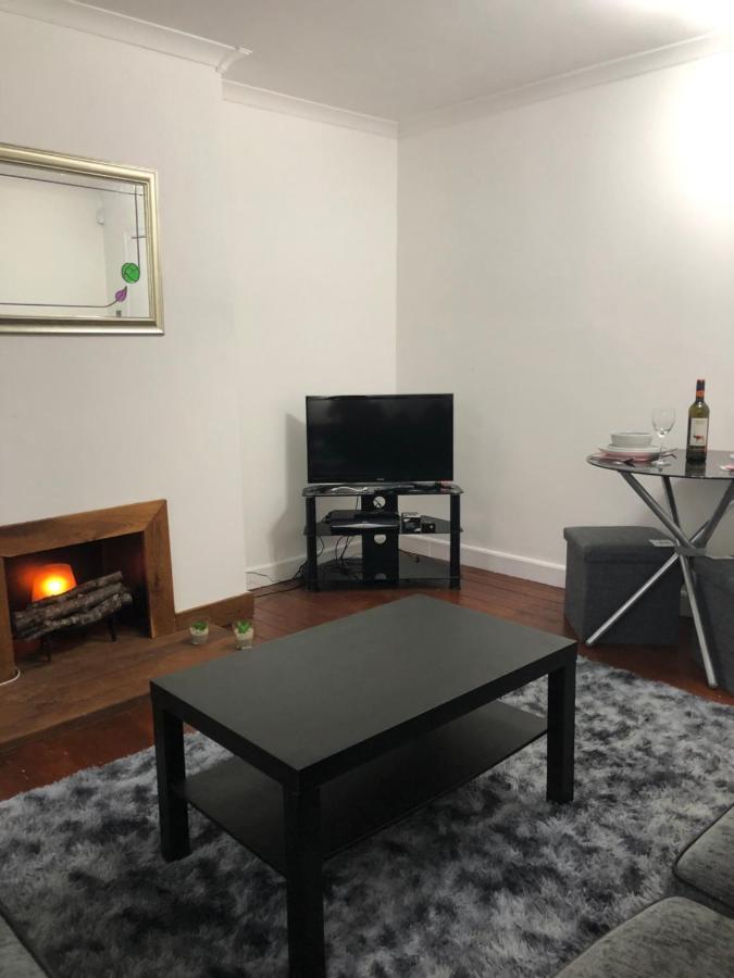 Ace Largs Ground Floor Apartment With Garden Bagian luar foto