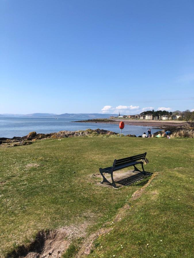 Ace Largs Ground Floor Apartment With Garden Bagian luar foto
