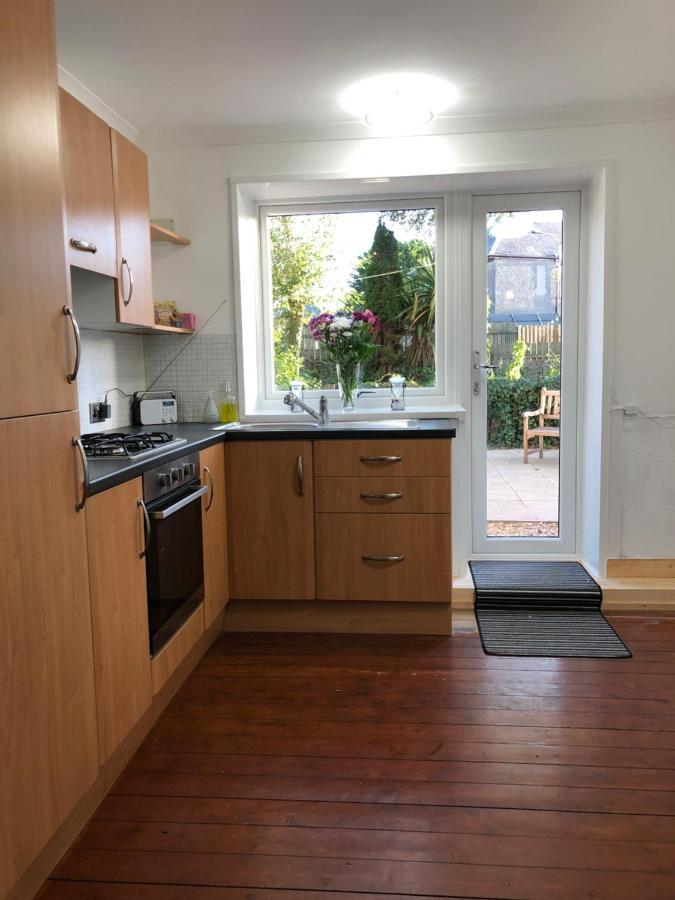 Ace Largs Ground Floor Apartment With Garden Bagian luar foto