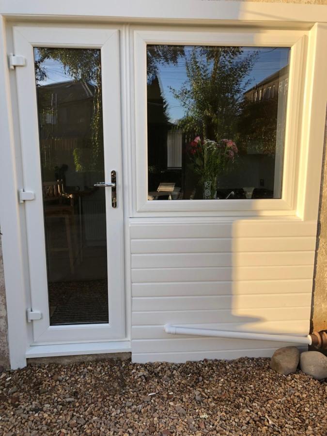 Ace Largs Ground Floor Apartment With Garden Bagian luar foto