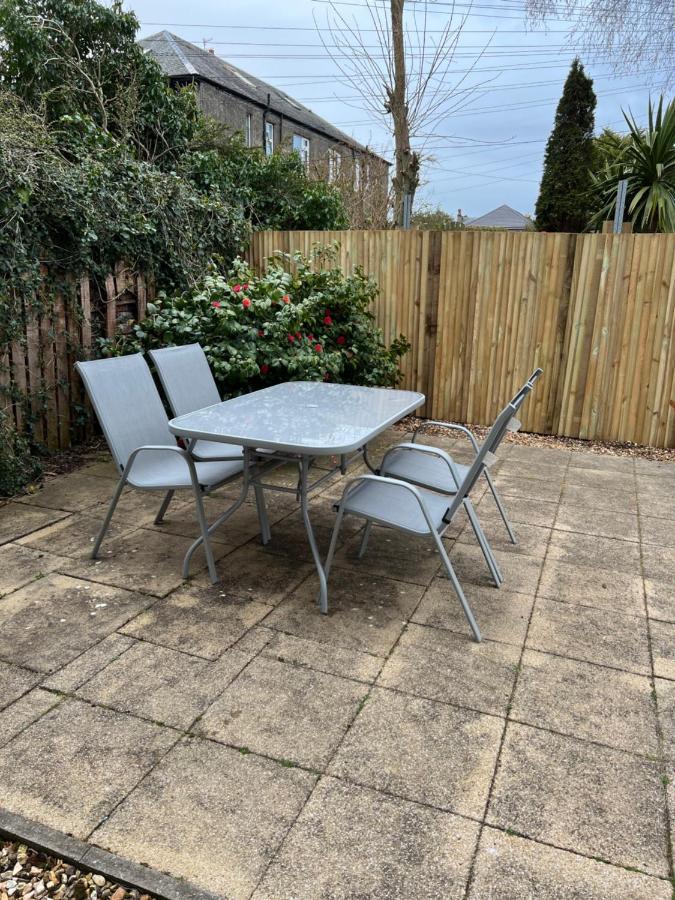 Ace Largs Ground Floor Apartment With Garden Bagian luar foto